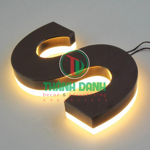 Gia công chữ nhôm không gờ