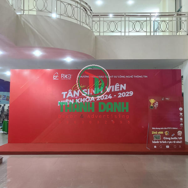 Làm backdrop Giỗ Tổ Hùng Vương lễ khai giảng