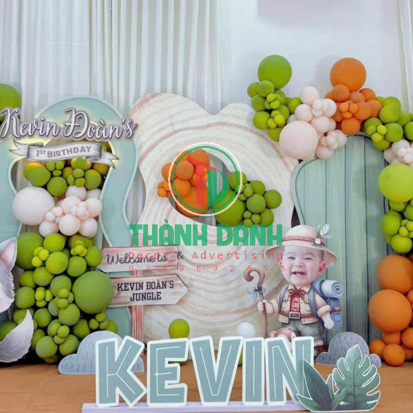Làm backdrop Giỗ Tổ Hùng Vương sinh nhật