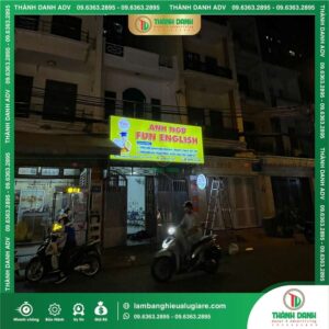 Lưu ý khi lựa chọn đơn vị gia công bảng hiệu Hiflex LED thanh in UV