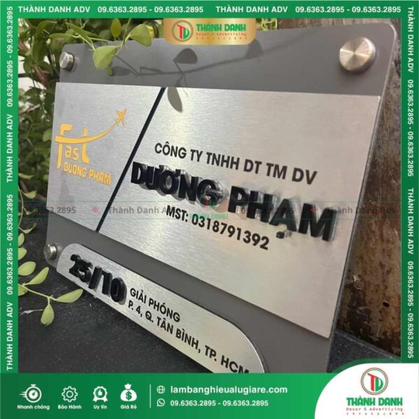 Những lỗi thường gặp khi làm bảng tên Công ty Inox bạc xước chữ nổi